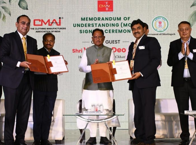 Chhattisgarh signs MoU to set up CMAI Textile & Apparel Facilitation Centre in Raipur in presence of CM Vishnu Deo Sai